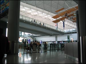 香港国際空港のロビー