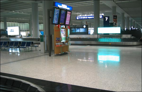 香港空港で荷物を受け取る場所